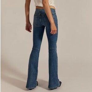 FREE PEOPLE “Penny” Pull-On Flare Leg Blue Jean, Women’s Size 25 EUC!